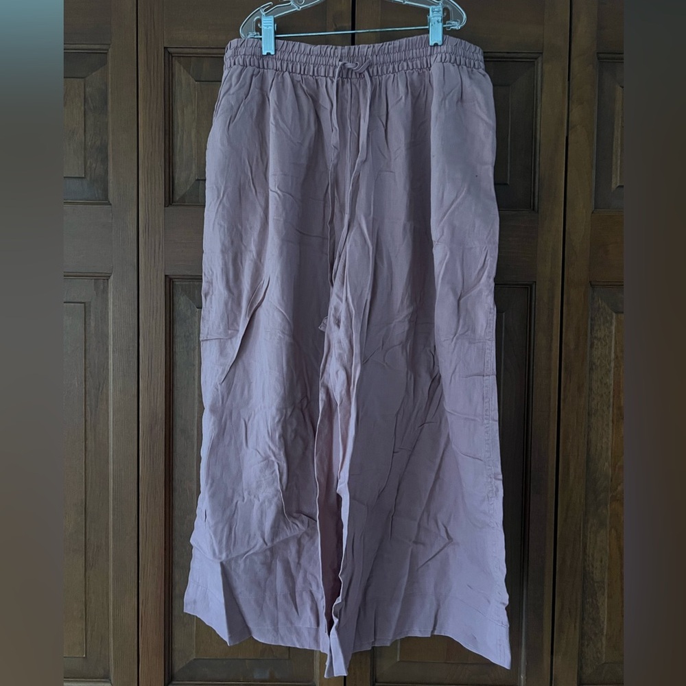 Athleta Mauve Wide-Leg Capri
